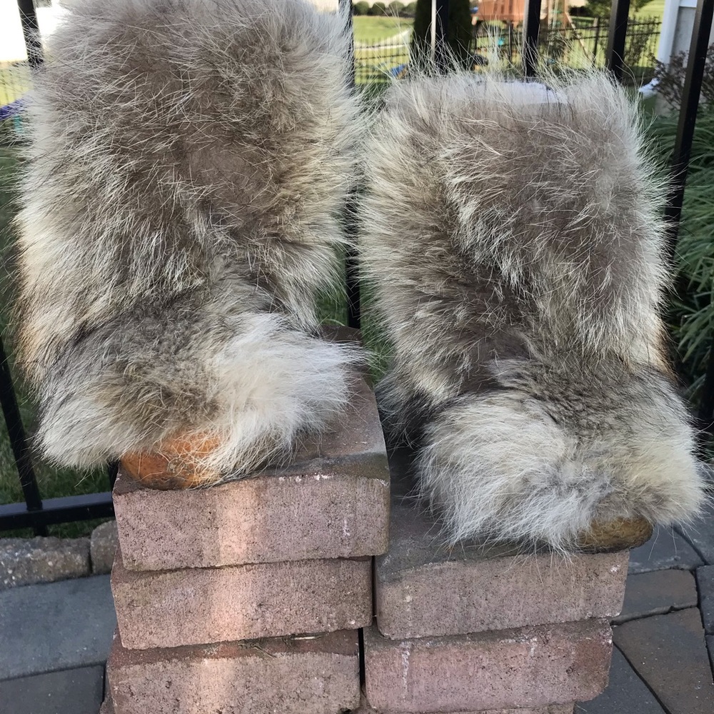Vintage fur boot